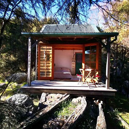 Manaaki Mai, Rustic Retreat Bush Cabin Christchurch Exterior photo